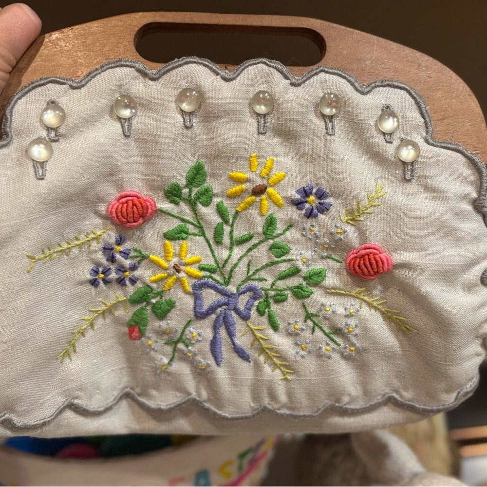 White and Green Floral Embroidered Clutch with Scalloped Edge